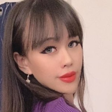 Saiiren 美しいポルノスター 写真