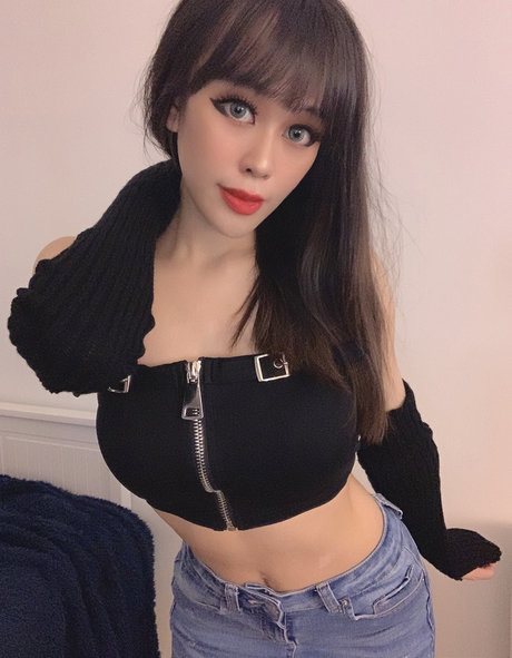 Saiiren アダルトモデル 写真