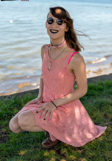 April Gillespie セックスモデル 写真