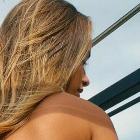 Anna Cangussu アダルトスター ギャラリー