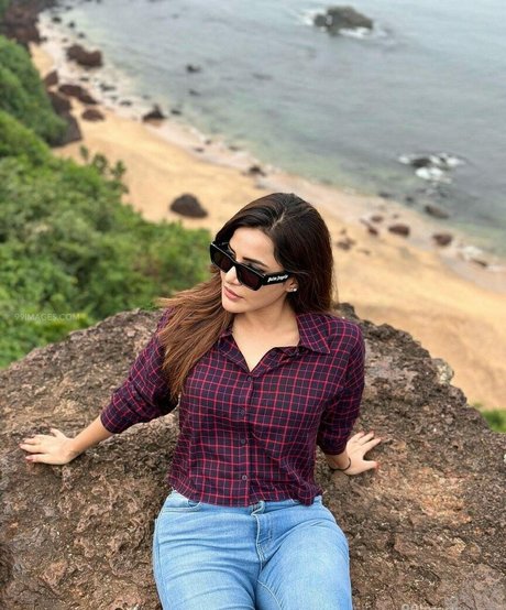 Ashu Reddy 美しいモデル ギャラリー