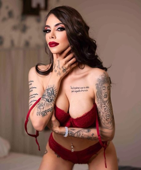 若いティーンのOnlyFans ホットセックス 写真