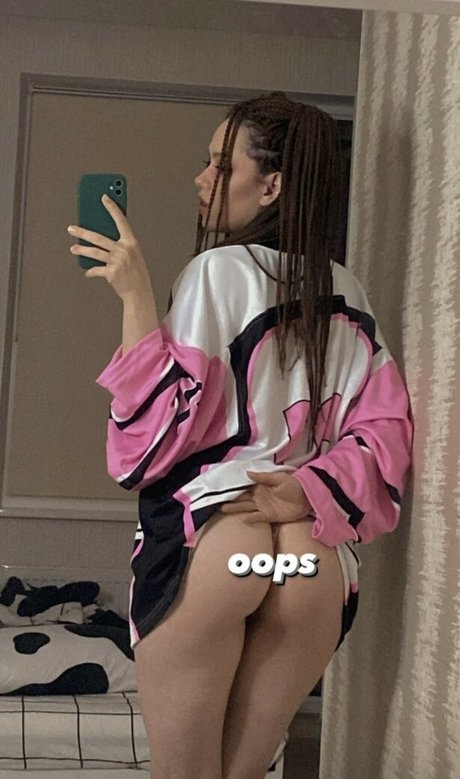 thelonelyraccoon エロティックなモデル 写真