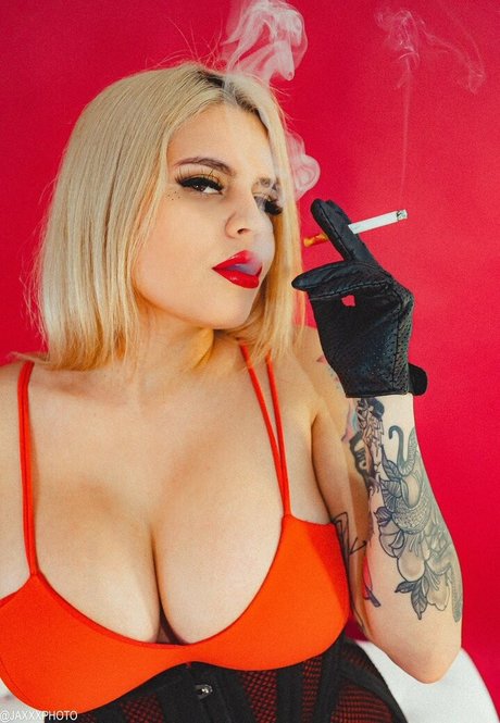 raquelroperxx ポルノスター 素敵 画像