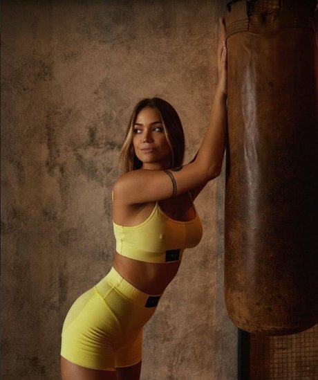 Ms moon スター 裸 ギャラリー