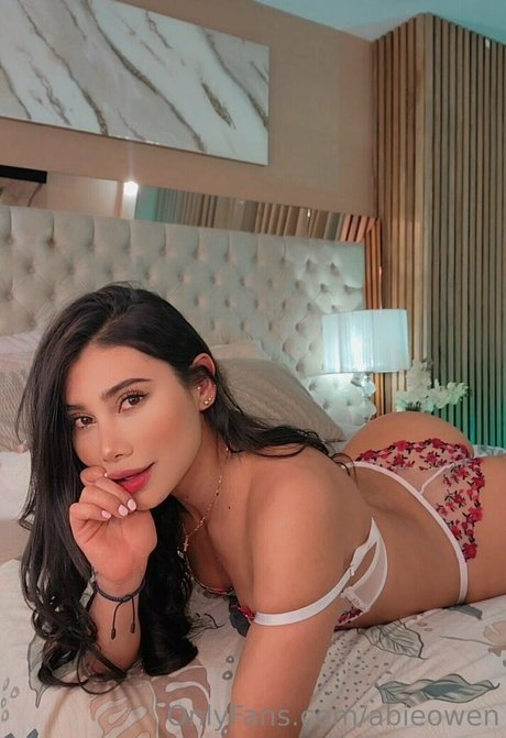 abie owen 可愛い女優 ギャラリー