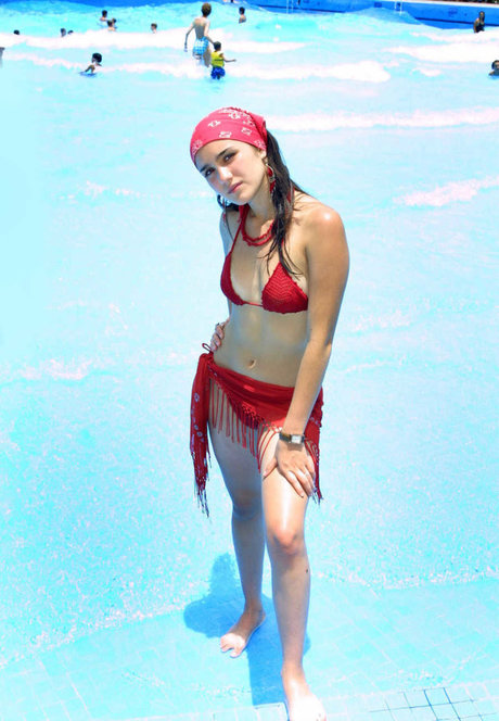 小柄なBBC OnlyFans ヌード 写真