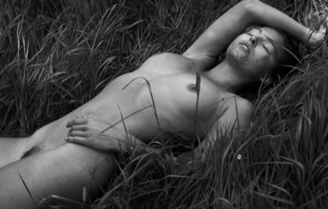 エボニートップオンリーファン ポルノ 写真