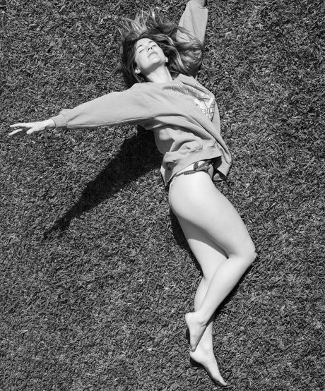 ニューハーフ巨乳OnlyFans ポルノ ギャラリー