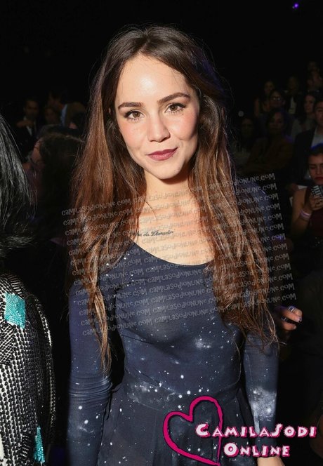 刑務所のOnlyFans 美しい裸 アーカイブ