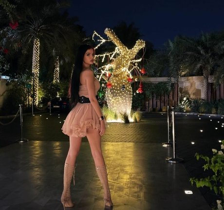 andreealalaaa 最高のスター 写真