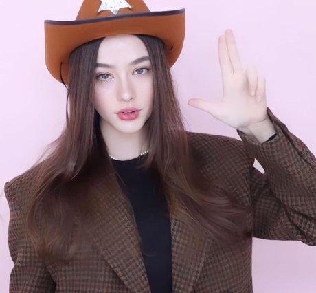 完璧なボディ OnlyFans アートポルノ 画像