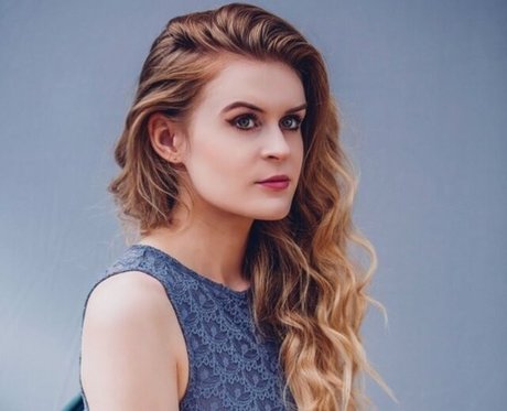 Becca ASMR ポルノ女優 写真