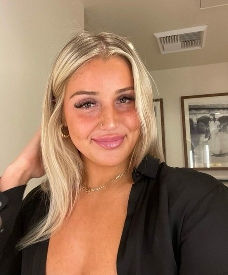 Faith Rendeiro ポルノスター トップ 写真