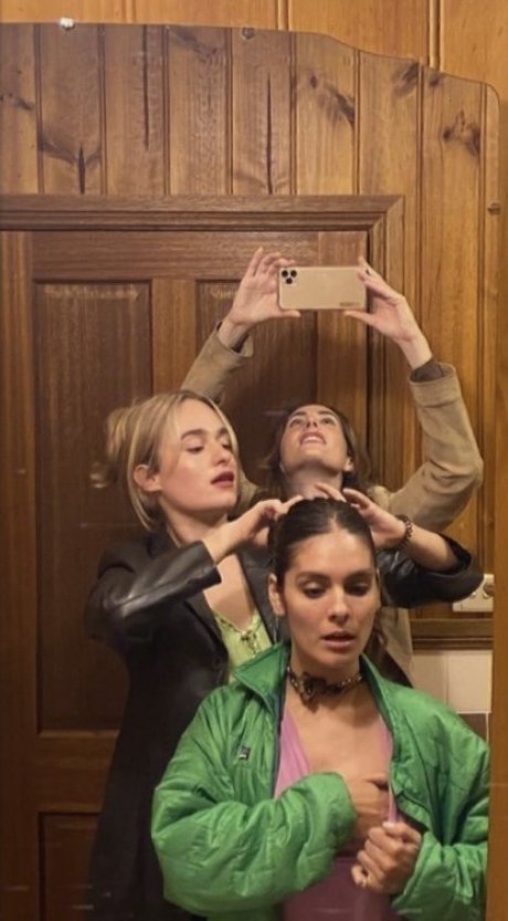 サッカーママOnlyFans セクシーヌード 写真