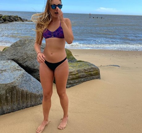 Jessica Jane Applegate 完璧なモデル 写真