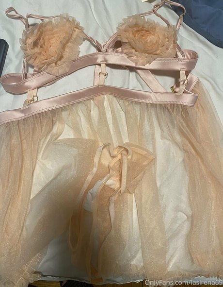 Antonella Shau ホット女優 写真