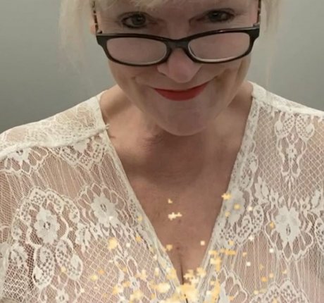 最もホットなヌードOnlyFans アダルト 画像