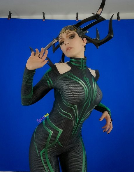 小柄なBBC OnlyFans ホットヌード ギャラリー