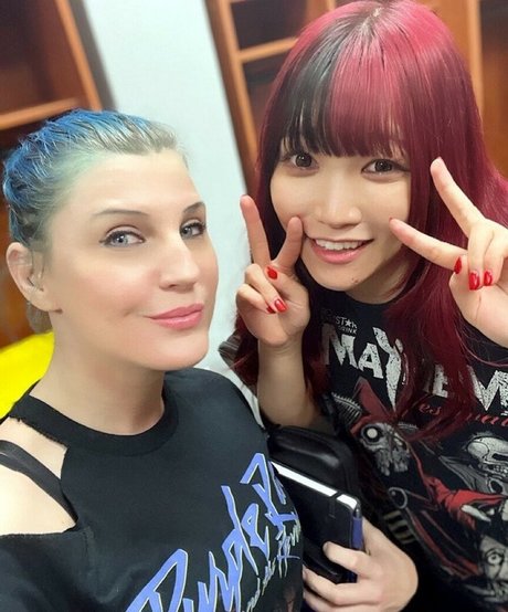 Leva Bates 高品質女優 写真