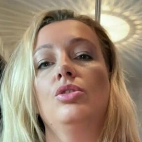 princessbigtitsuk 美しいモデル 画像