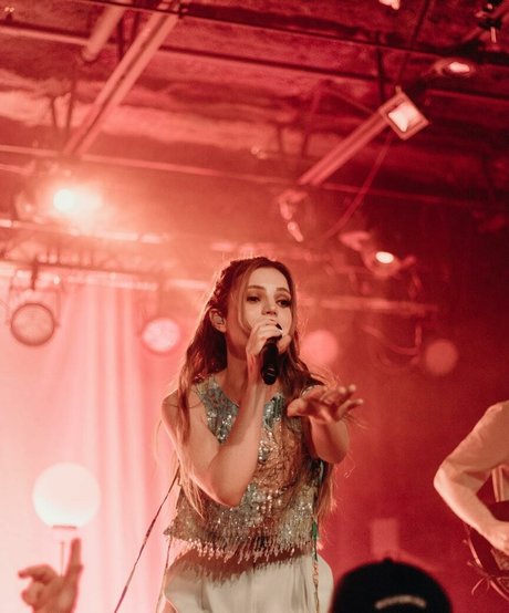 Sydney Sierota アートスター ギャラリー