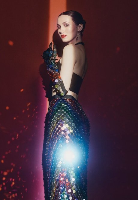 Maude Apatow ヌードのポルノスター ギャラリー