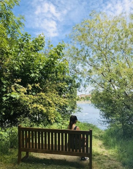 Zara Zahir 独占モデル ギャラリー