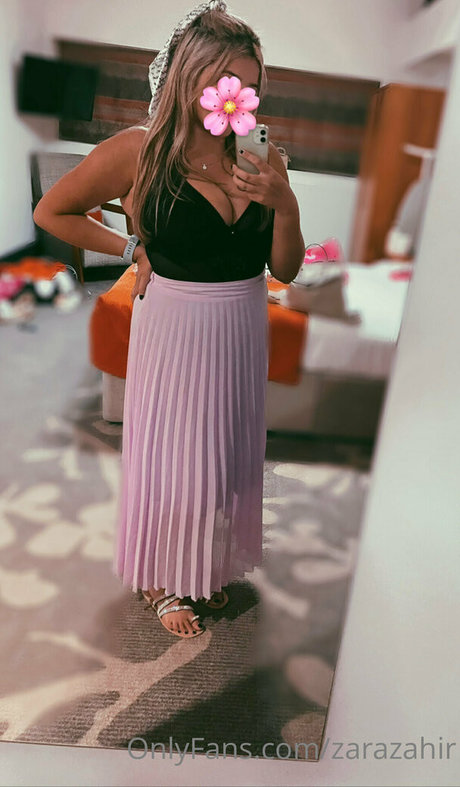 Zara Zahir セックススター 写真