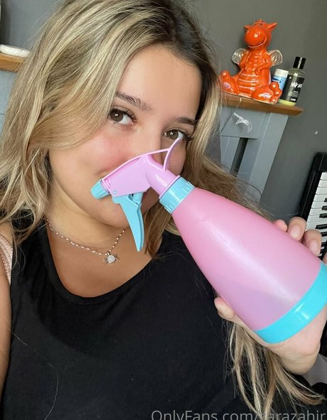 Zara Zahir アートモデル アーカイブ