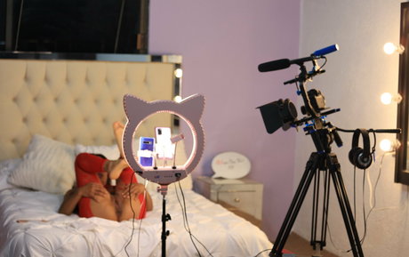 小柄で痩せたOnlyFans ヌード 写真