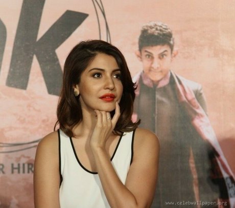 Anushka Sharma ポルノスター セックス 画像
