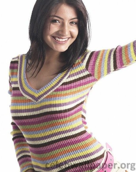 Anushka Sharma セクシーモデル 写真