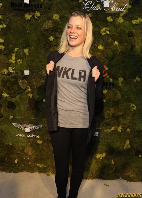 Amy Lysle Smart ホットスター 写真