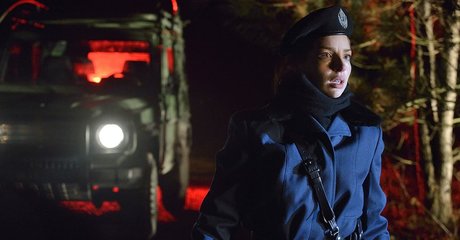 Anna Hopkins 裸のスター 写真