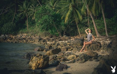 Elilith Noir 裸のスター 画像