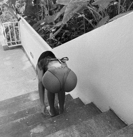 LittleSassha セクシーなスター 写真