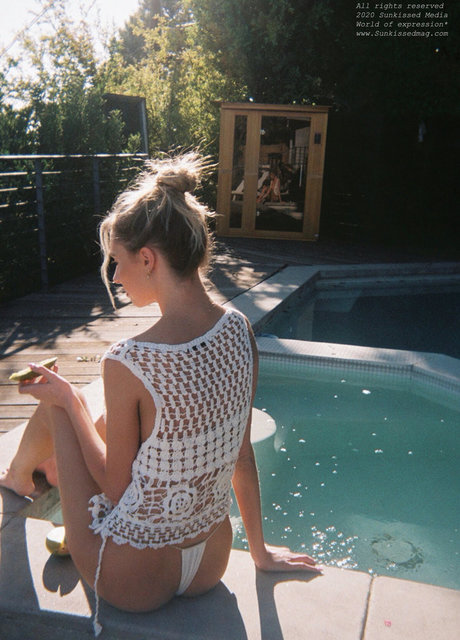 エボニートップオンリーファン セクシー裸 画像