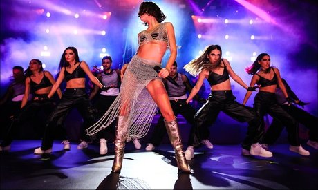 Zeynep Bastik かわいいポルノスター 画像