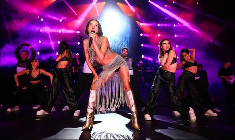 Zeynep Bastik トップモデル ギャラリー