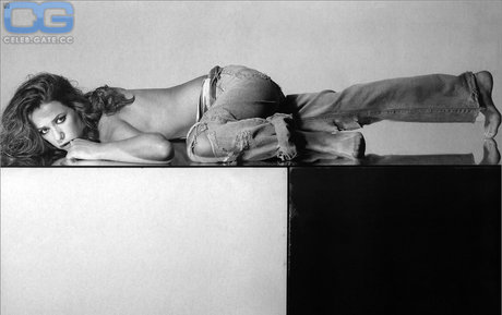 Alexandra Neldel ヌードのポルノスター 写真