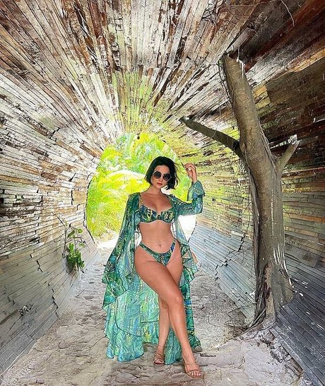 Claudiao1o スター 裸 写真