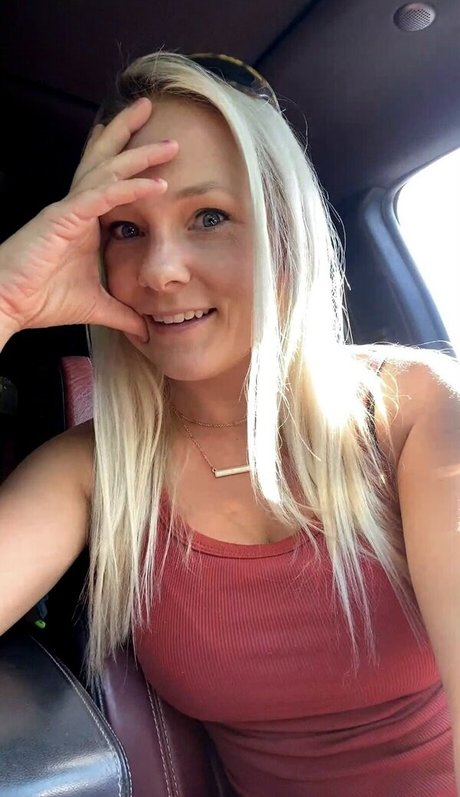 AshlynnStorm ポルノスター ヌード 写真