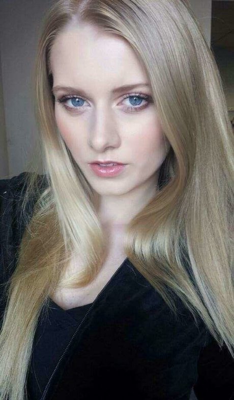 Alena Savostikova トップポルノスター 画像