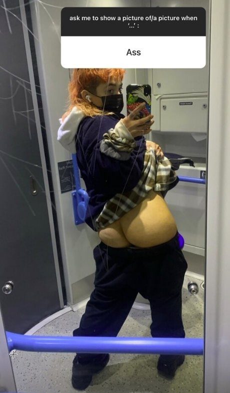 Jorjapaints エロティックモデル 写真