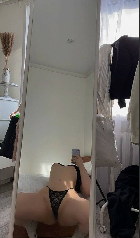 シシーオンリーファンズ 裸 写真