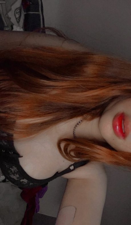 コメディアンのOnlyFans セクシー 画像