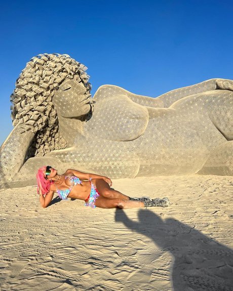 Maria Elisa Camargo ポルノスター 素敵 アーカイブ