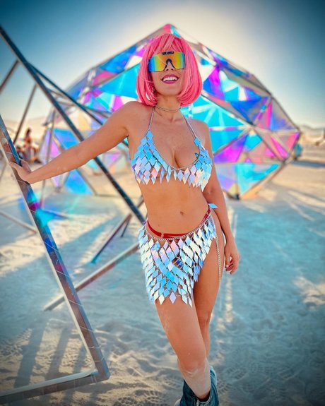 Maria Elisa Camargo ポルノスター ベスト 写真