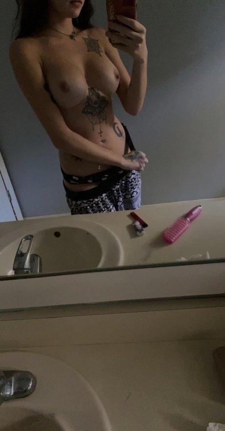 Stoner girl305 ヌードモデル 写真